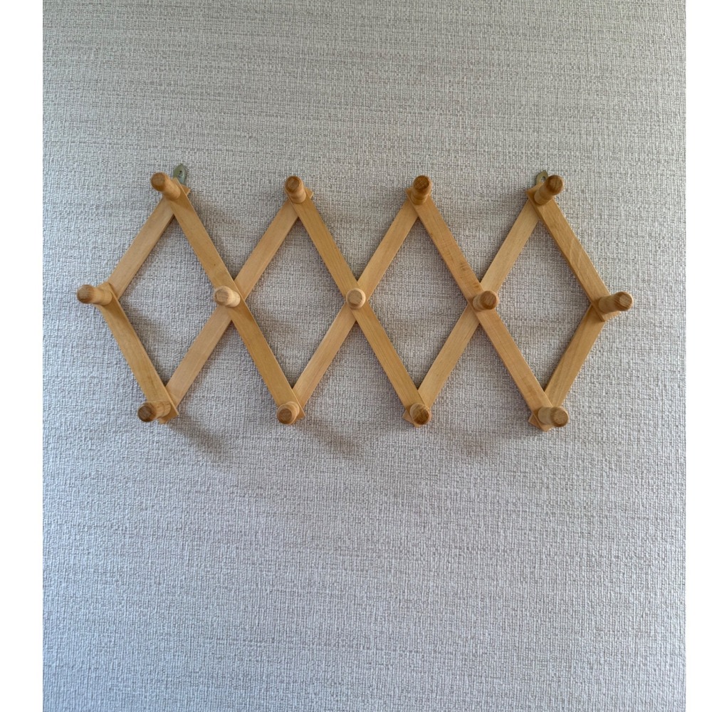 Expandable Wooden Accordion 13 Peg Wall Hanger Mugs Coat Hat Jewelry Rack
